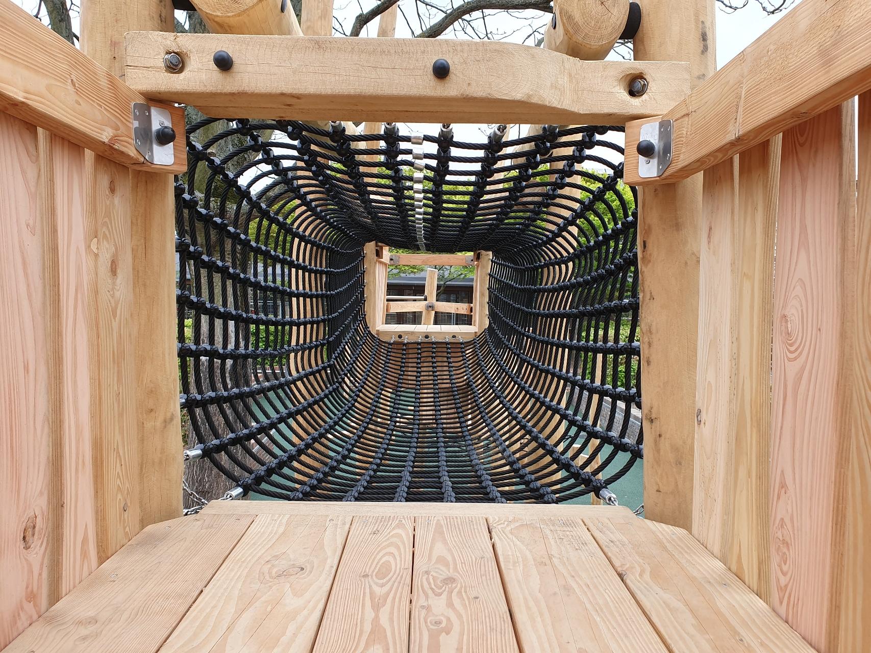 Rope Tunnel 9000 - Tayplay Limited